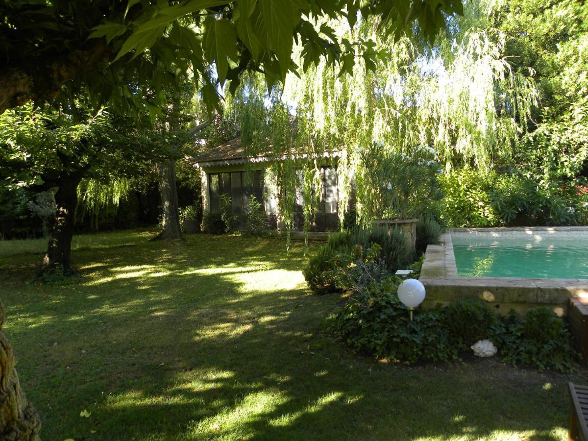 Maison Piloni Bed & Breakfast L'Isle-sur-la-Sorgue Bagian luar foto