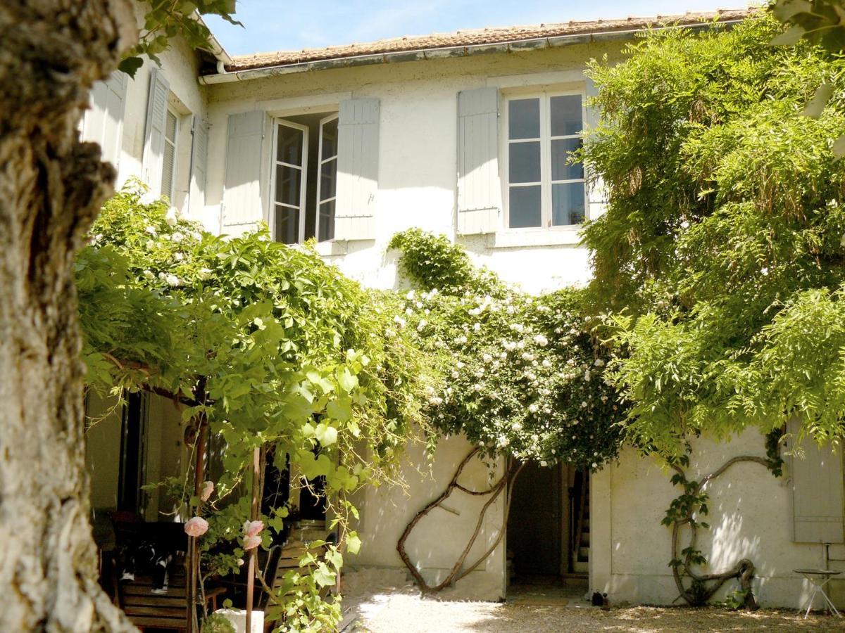 Maison Piloni Bed & Breakfast L'Isle-sur-la-Sorgue Bagian luar foto